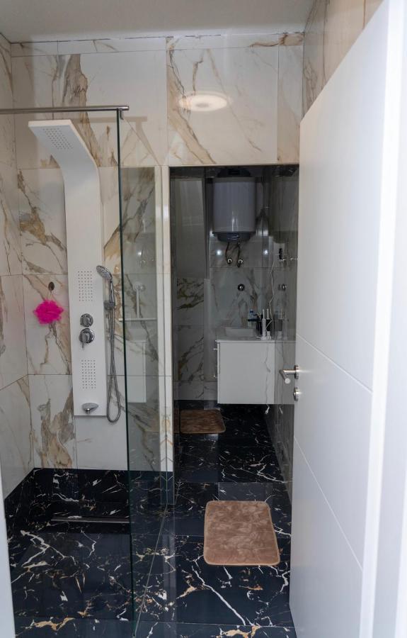 Guest House Eden بيهاتش المظهر الخارجي الصورة