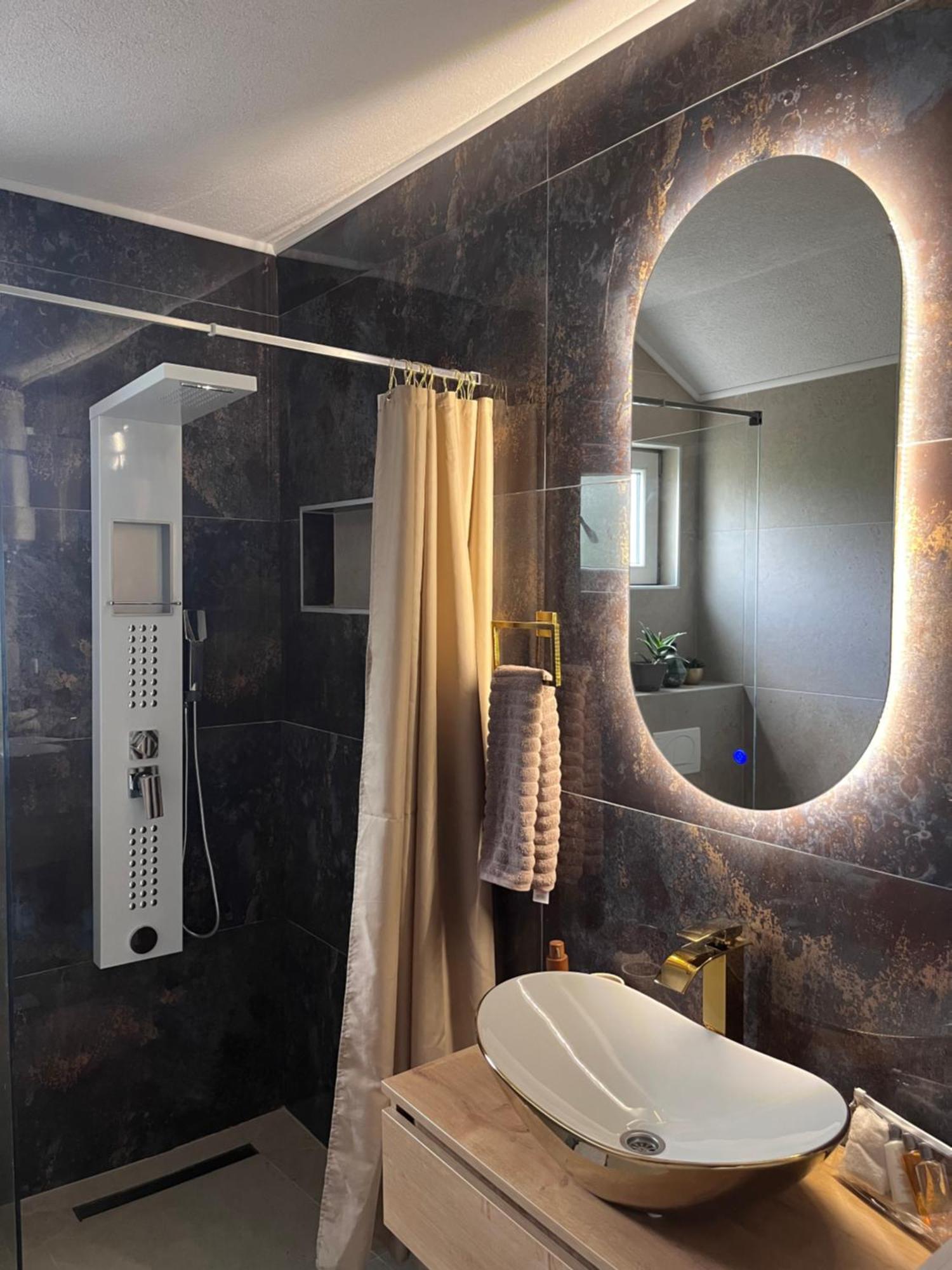 Guest House Eden بيهاتش المظهر الخارجي الصورة